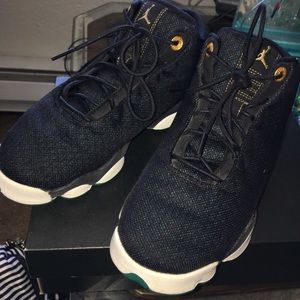 Jordan horizon Low GG